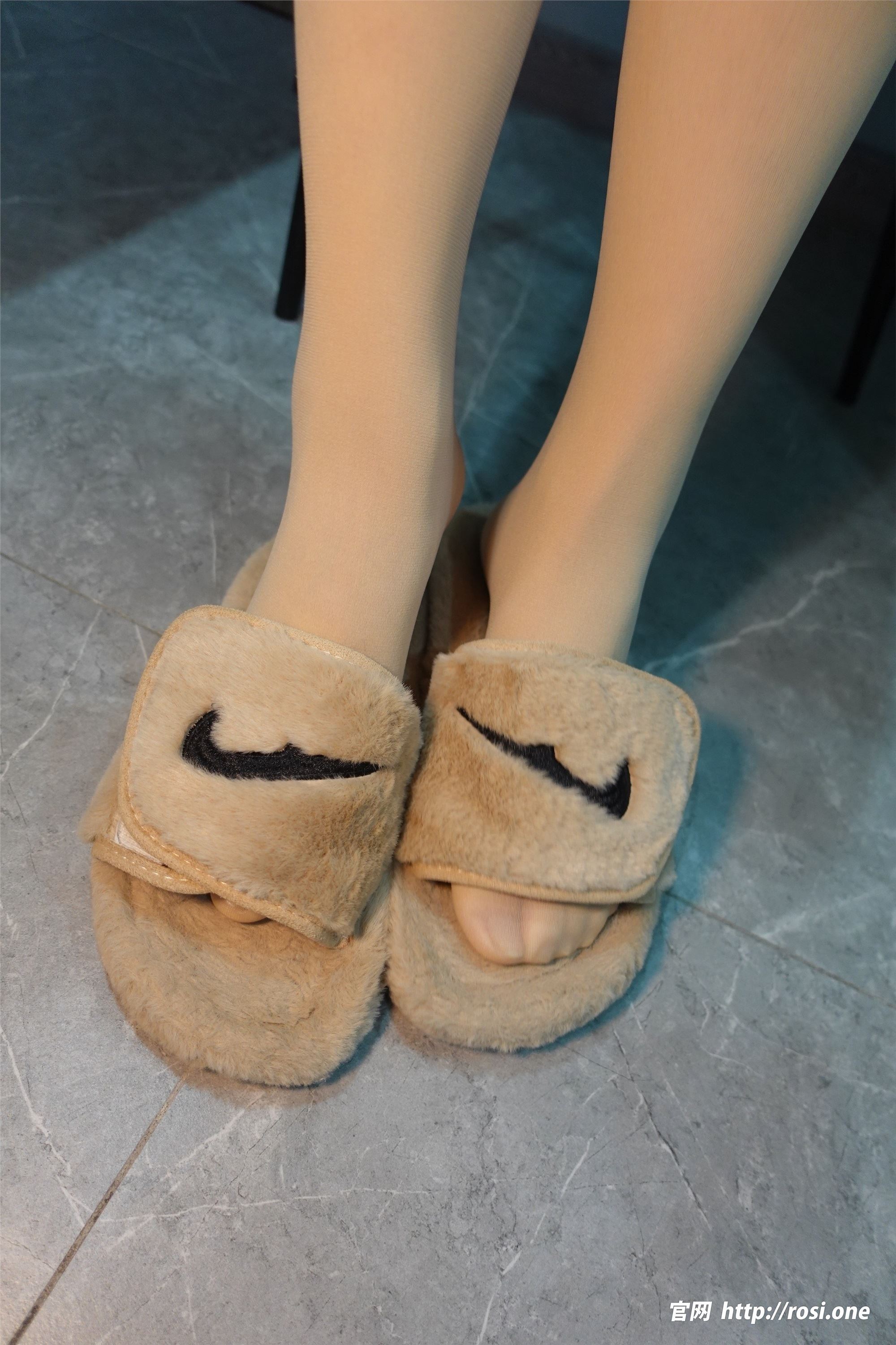 ROSI写真 2022.11.02 NO.3985